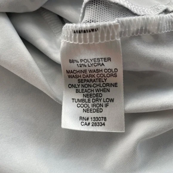 Lucky in Love Sleeveless Tab Collar V-neck Golf Tennis Pickleball Top Size Lrg - Picture 4 of 5